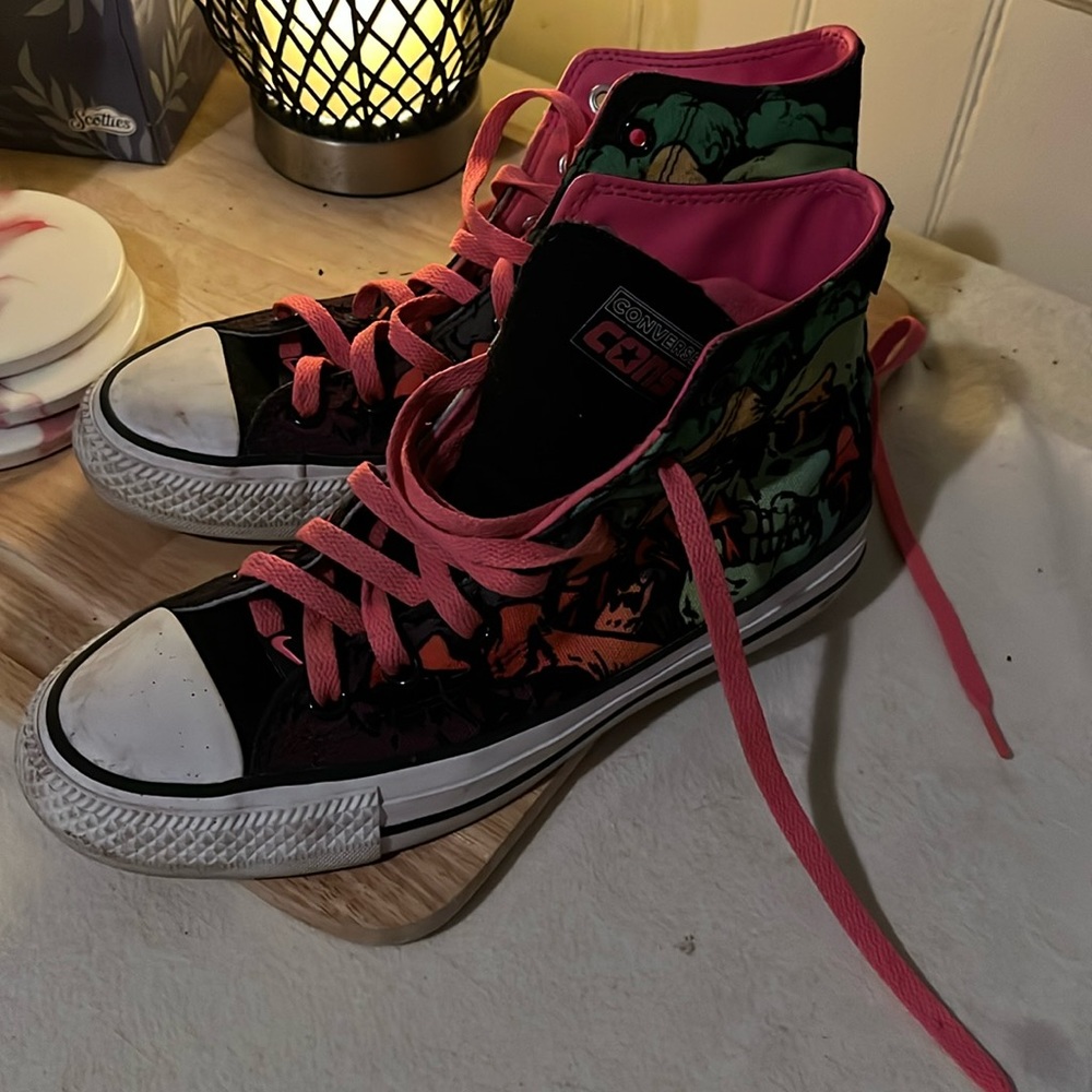 Glow in the dark converse